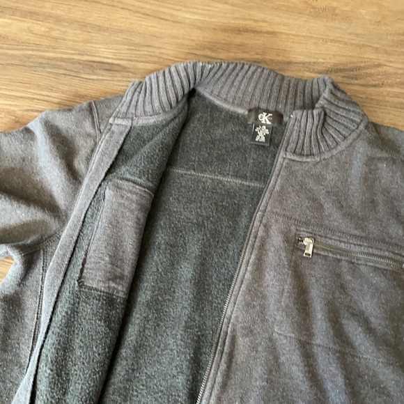 Calvin Klein Zip-up Sweater Sized Large - Picture 4 of 4